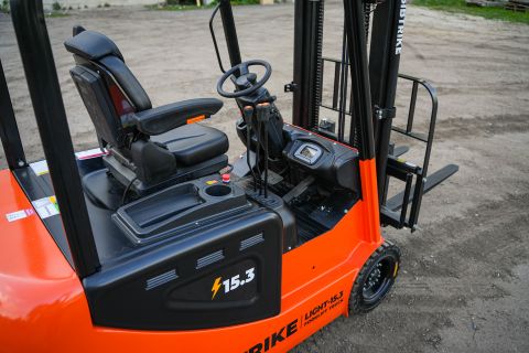 Вилочный погрузчик Sibtrike SF4 Light 20.3LA 2000 кг